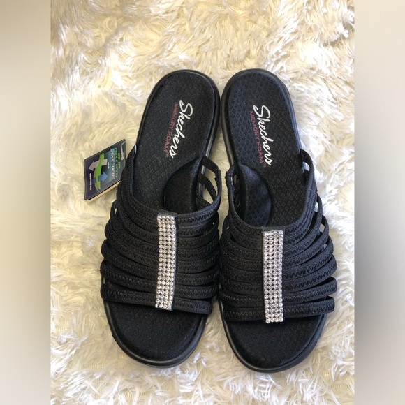 Skechers Women's Black Sandals with Silver Accents NWT size 9 - Picture 10 of 15